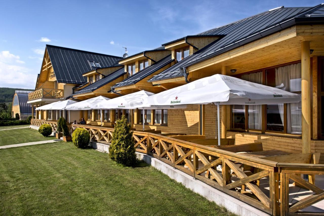 Hotel Rozalka Pezinok Exterior photo